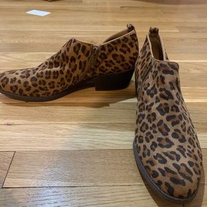 Cheetah ankle boots - never worn!  Size 10